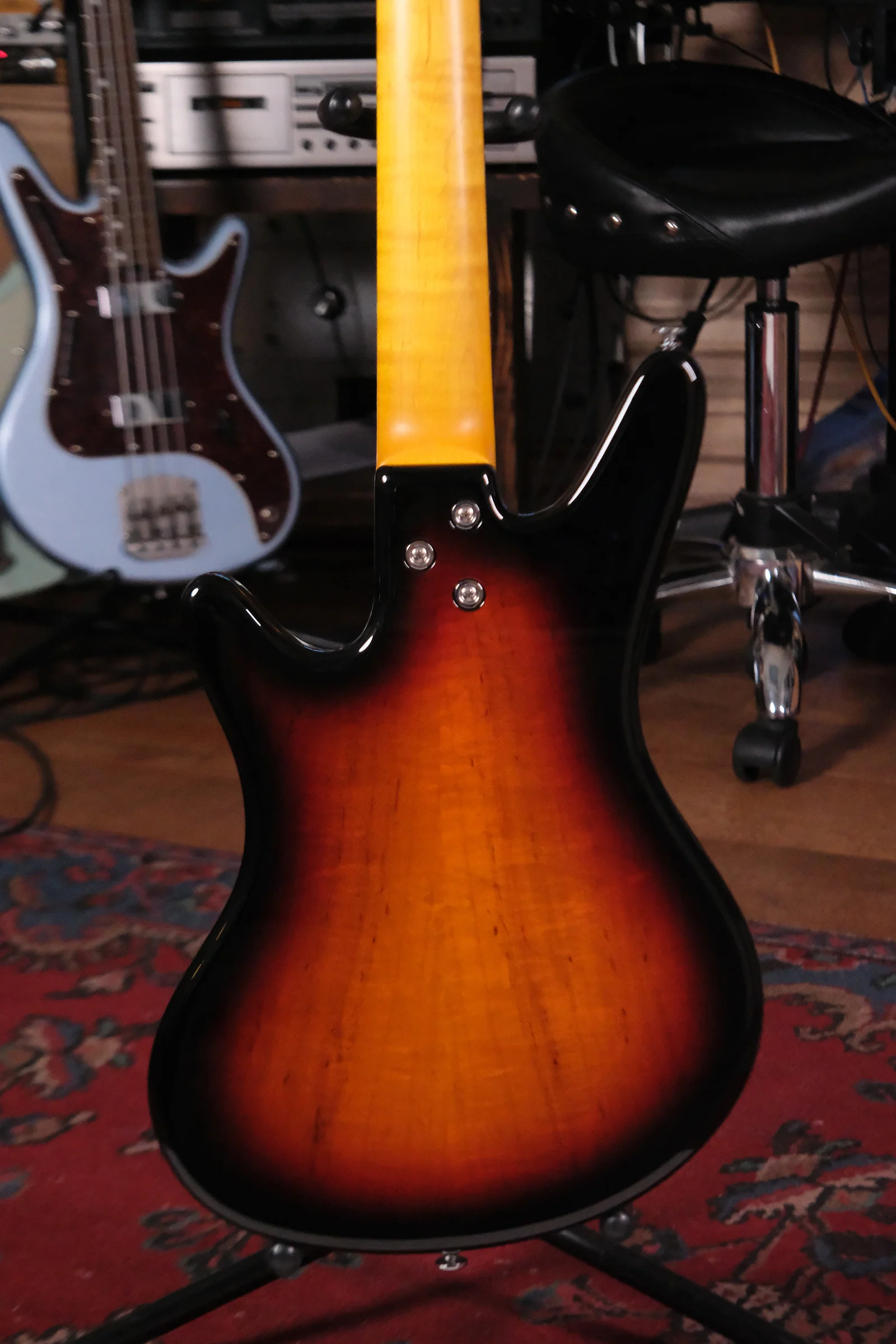 Acinonyx V Short Scale Bass Guitar - Faded 3-Tone Sunburst - Image 3